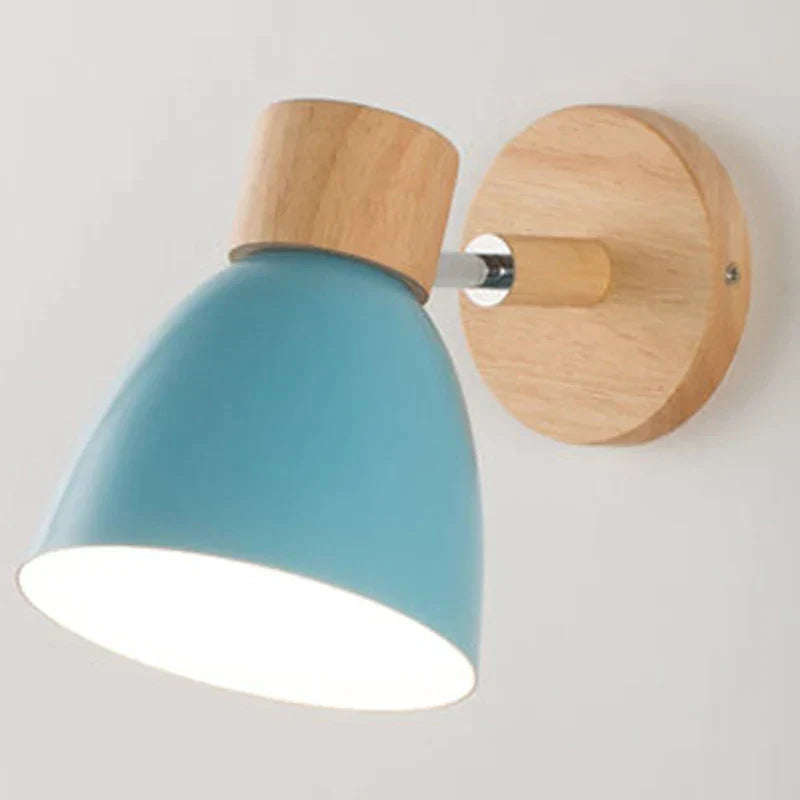 ChromaWood Træfarvet Væglampe - Skandinavisk Design, Justerbar Farver og Minimalistisk Belysning