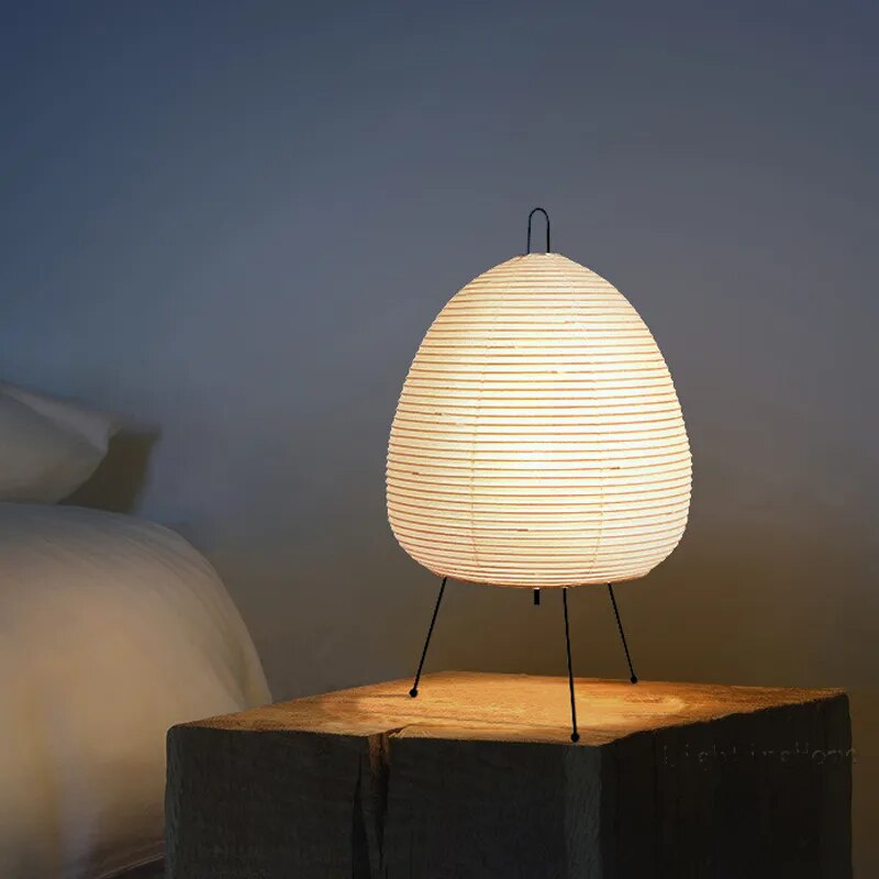 WabiGlow Bordlampe – Håndlavet RisPapir Skærm med Wabi-Sabi Æstetik og Justerbart LED Lys