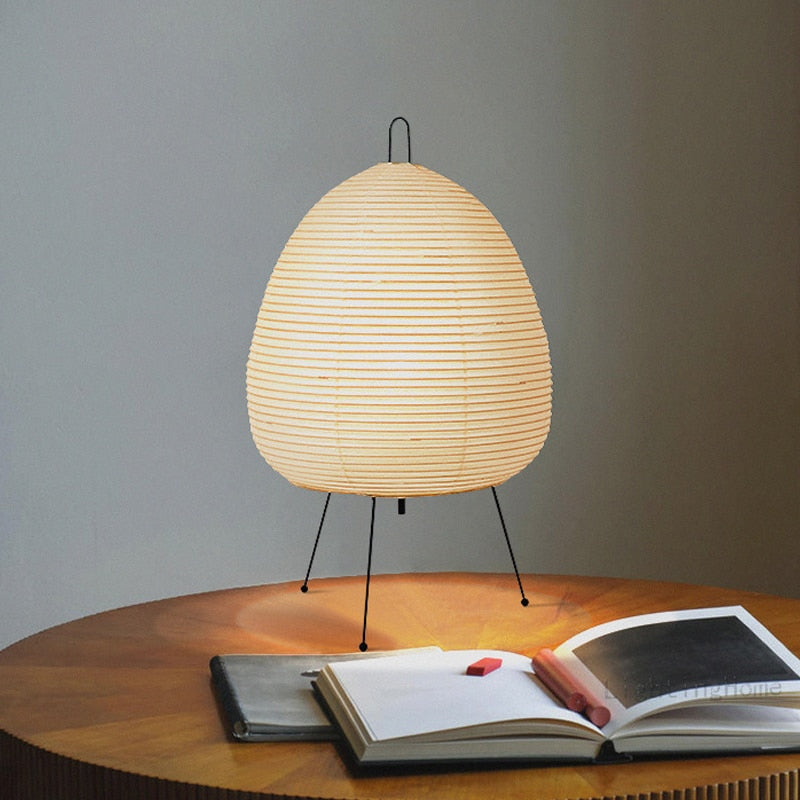 WabiGlow Bordlampe – Håndlavet RisPapir Skærm med Wabi-Sabi Æstetik og Justerbart LED Lys