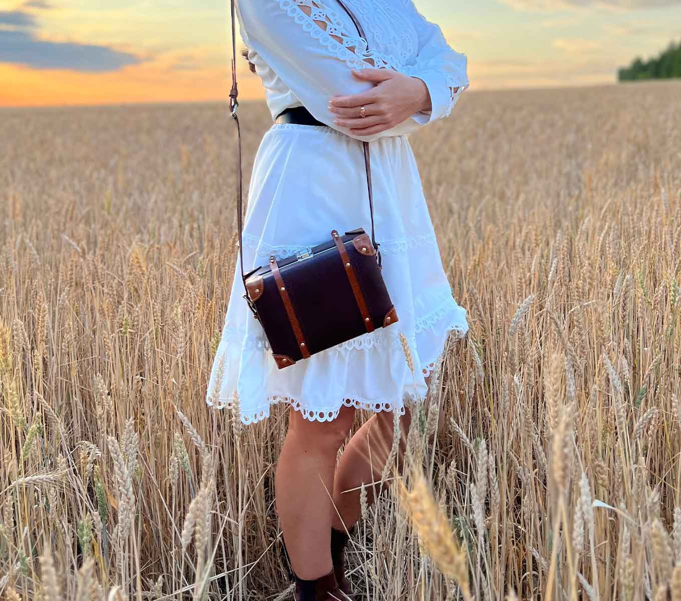 Læder Skuldertaske Dame – Mini Steamer Sling fra Selviz