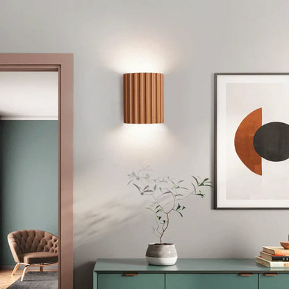 GleamEdge Moderne Væglampe – Kunstnerisk Harpiksdesign med LED Teknologi for Stilfuld Belysning