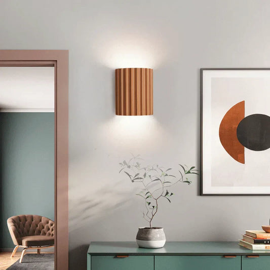 GleamEdge Moderne Væglampe – Kunstnerisk Harpiksdesign med LED Teknologi for Stilfuld Belysning